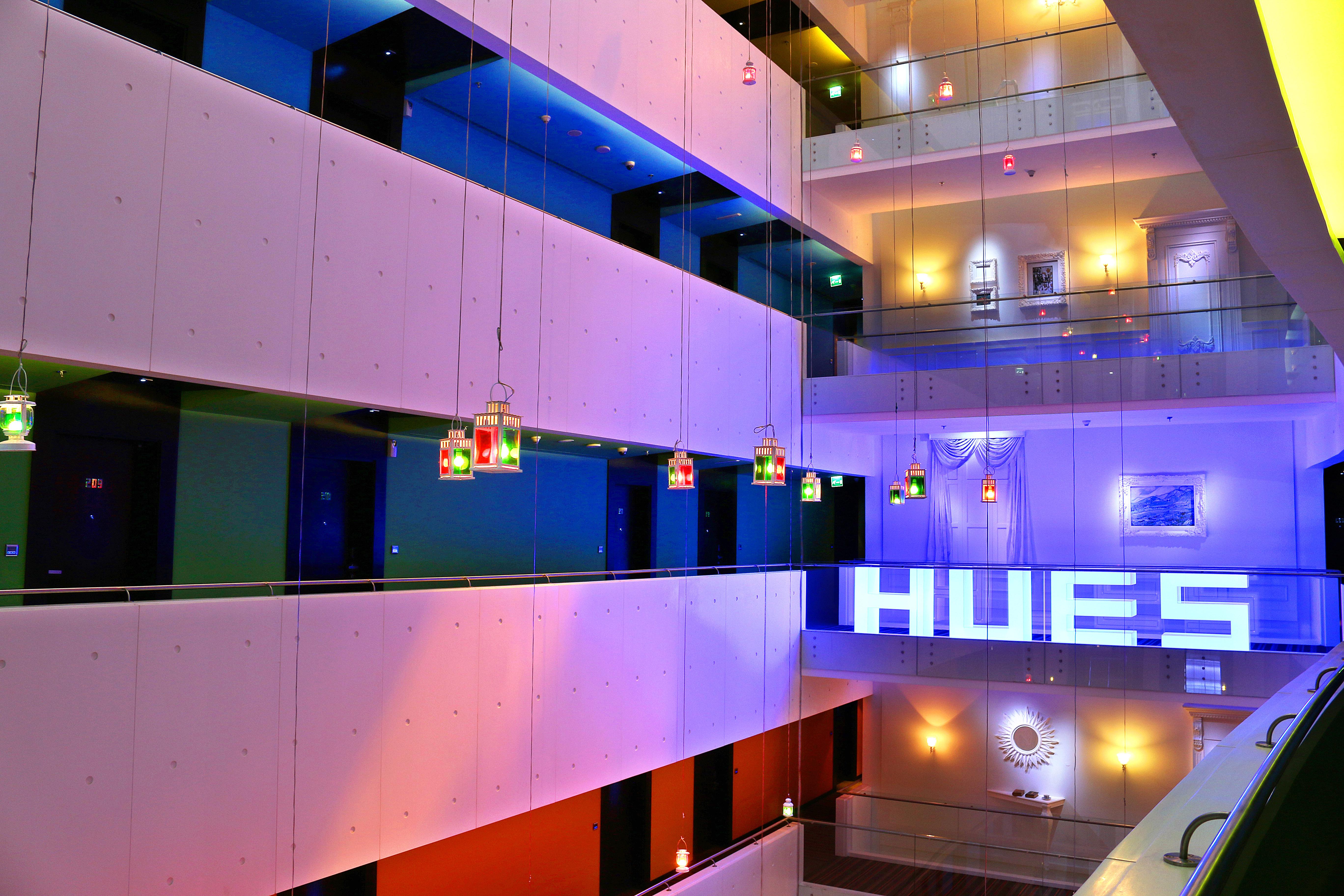 Hues Boutique Hotel Dubai Exterior foto